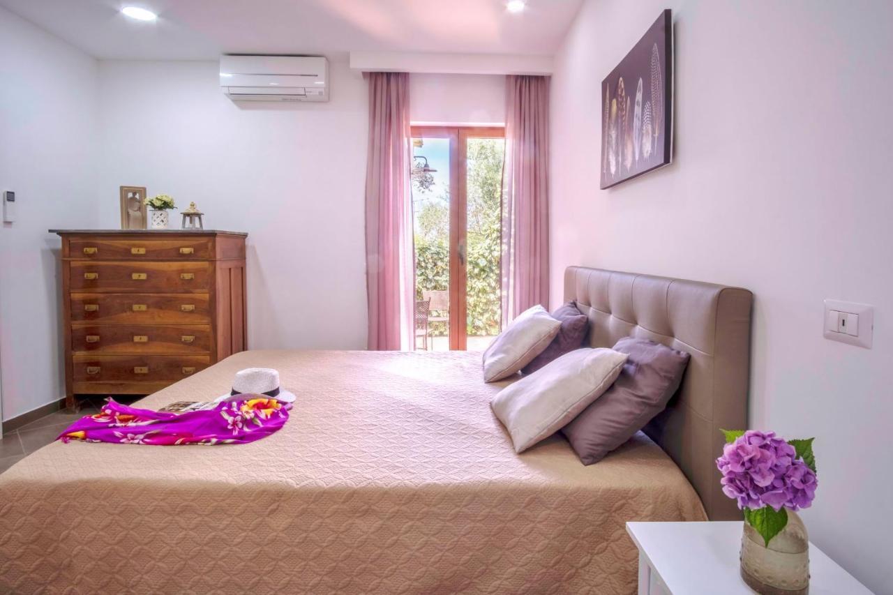 Villa Marika - Private Heated Pool มัสซาลูเบรนเซ ภายนอก รูปภาพ